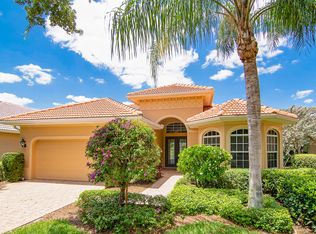6893 Bent Grass Dr, Naples, FL 34113