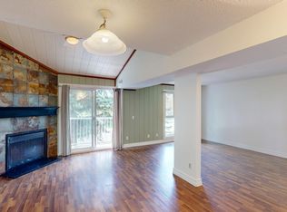 13104 Elbow Dr SW #810, Calgary, AB T2W2P2