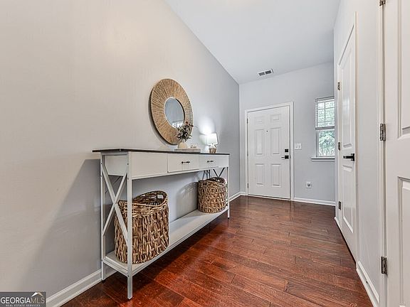 5th image of 3353 Blue Springs Walk NW