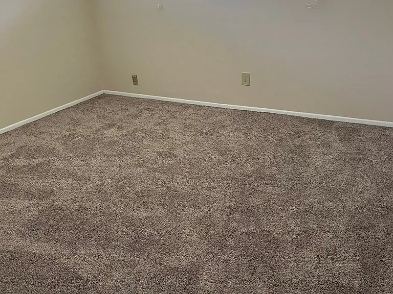 4508 Far Hills Ave — Photo 9
