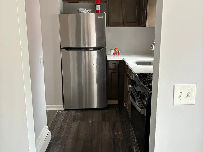 293 13th Ave — Photo 12