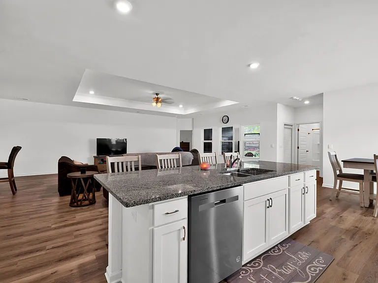 9426 Doss Ferry Ln — Photo 6