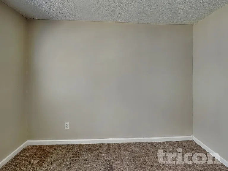1057 Misty Meadows Point — Photo 12