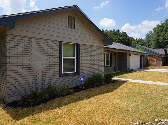 2nd image of 129 Bluet Ln