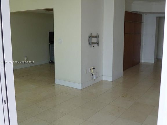 3rd image of 800 Claughton Island Dr APT 2404