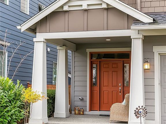 2nd image of 720 77th Dr SE