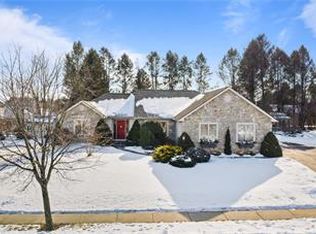 2740 English Ln, Whitehall, PA 18052