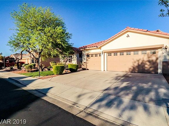 3rd image of 10556 Refugio St