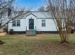 1621 Everett Ave, Maryville, TN 37804