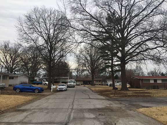 5th image of 10307 Janson Dr