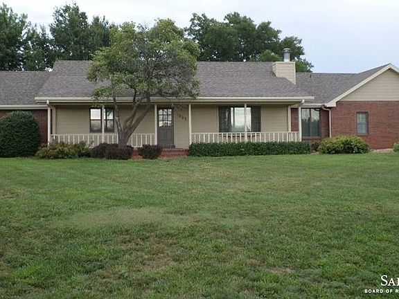 2nd image of 1835 Valley View Dr