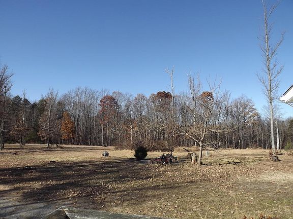 5th image of 1170 Waverly Dr