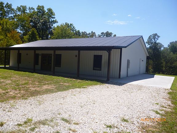 2nd image of 6732 Pin Oak Dr