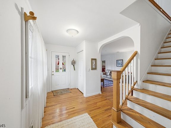 3rd image of 4 Emmet Roche Dr