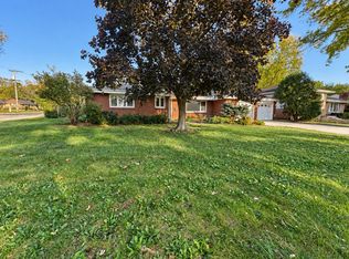 1724 Avenue F, Sterling, IL 61081