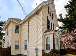 40 Lawrence St, Methuen, MA 01844