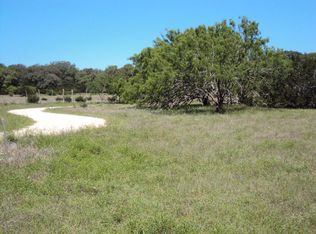 418 Turkey Trot, Leakey, TX 78873