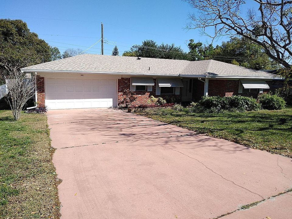 1st image of 208 Poe Dr