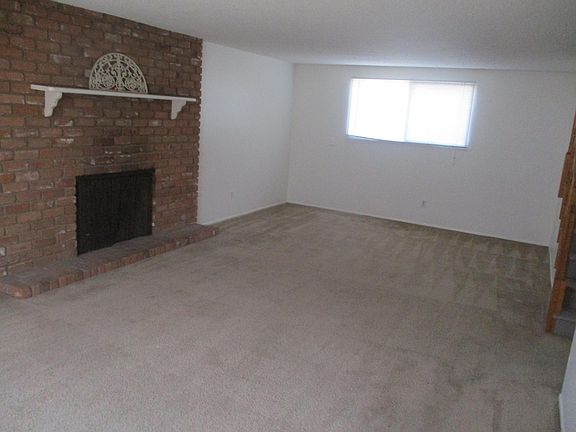 2nd image of 1205 E Loma Vista Dr