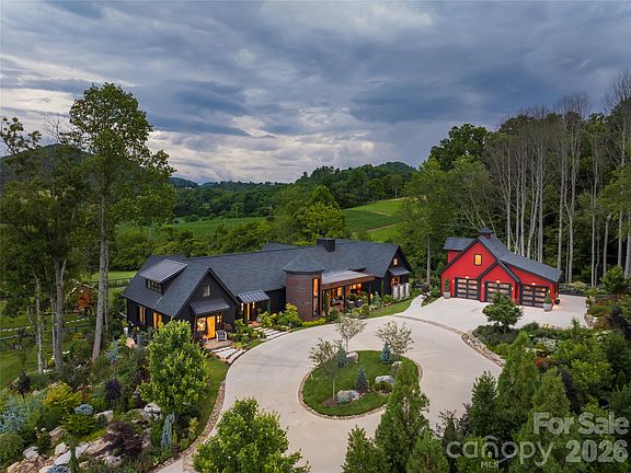 3rd image of 163 Annabelle Linn Dr