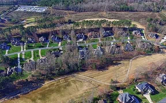 4th image of 21 Turnberry Ln #21