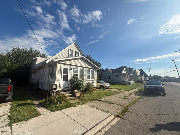 3rd image of 205 Haltiner St