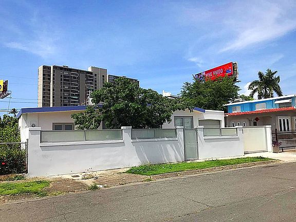 2nd image of 40 Calle Mar Mediterraneo