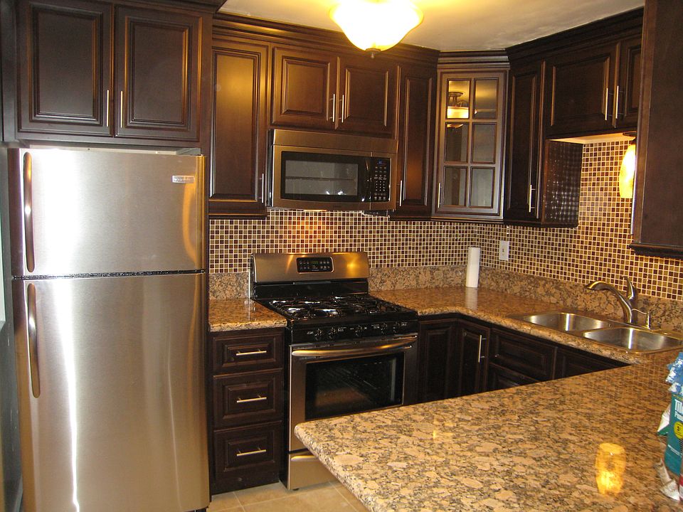 1st image of 465 S Hudson Ave APT 1