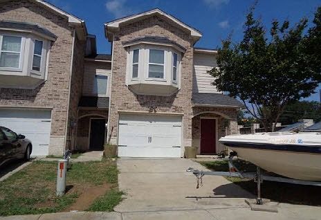 2nd image of 2800 Pasadena Ln
