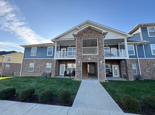 302-2771 E Circle Dr, Bloomington, IN