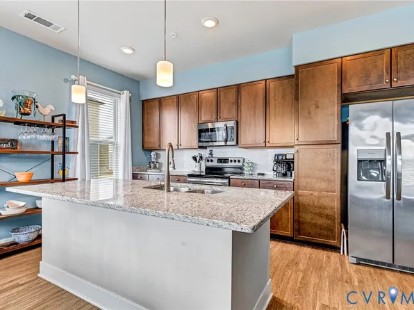 10520 Stony Bluff Dr #211, Ashland, VA 23005