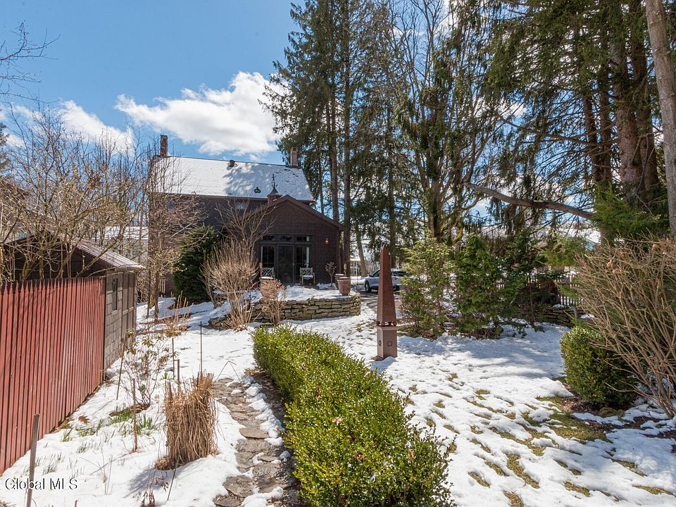 55 E State St. Street, Gloversville, NY 12078 Zillow