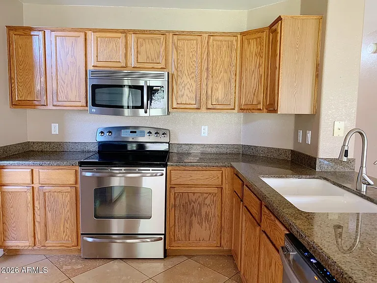 354 W Bolero Dr — Photo 6