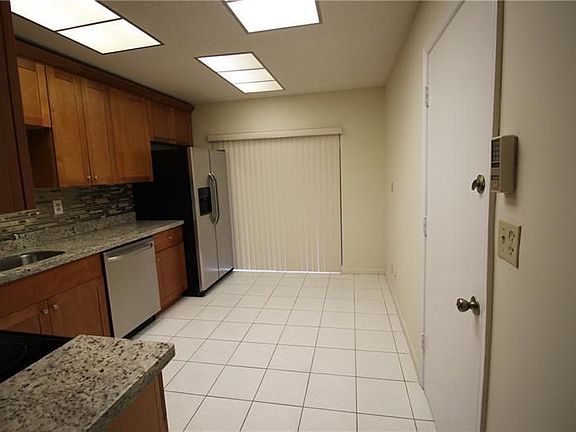 4th image of 7084 Lantana Ln