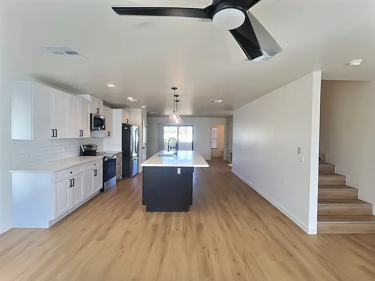 2502 E Paradise Ln #1 — Photo 6