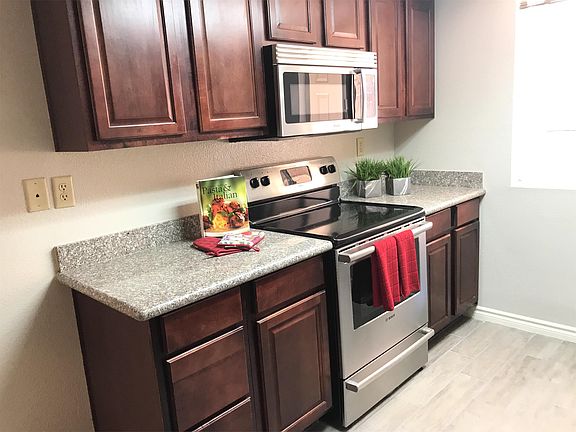 3rd image of 5160 Indian River Dr Unit 327