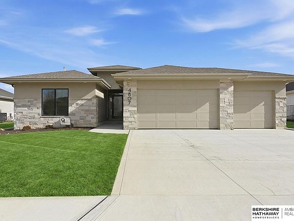 2nd image of 4807 N 192nd Avenue Cir