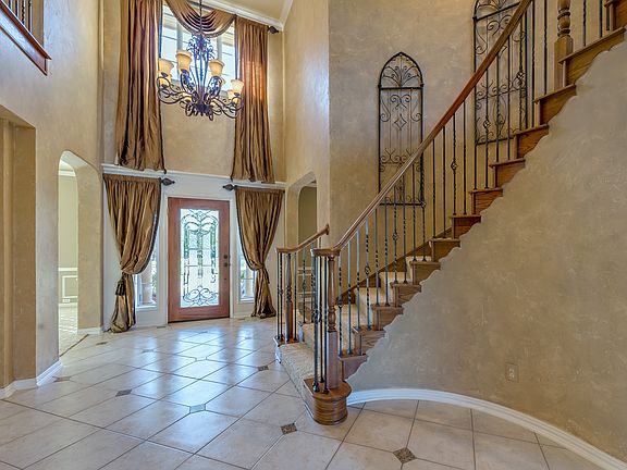 4th image of 1321 Shropshire Ct