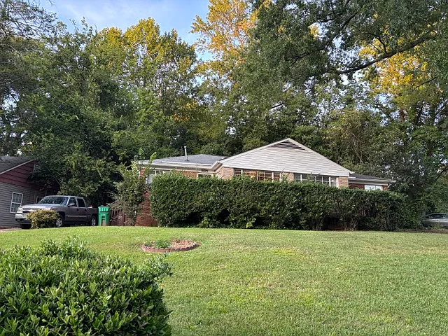 2 bed, 850 sqft, $1,595 — Photo 3