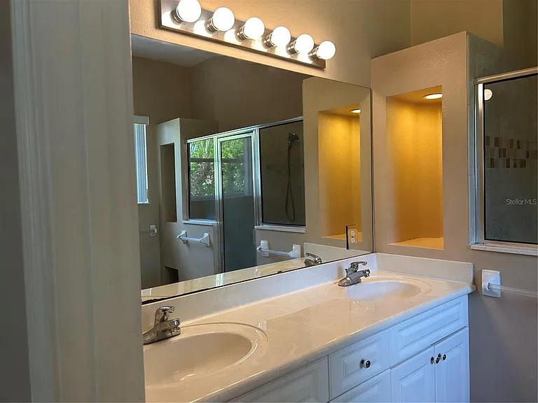 20 Woodfield Dr — Photo 10