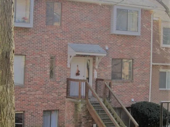 1734 Donlee Dr, Blacksburg, VA 24060