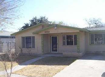 1st image of 1856 Hillcrest Blvd