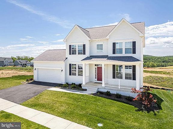 3rd image of 5019 Forsythia Pl