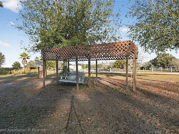 3rd image of 2774 Snipe Dr