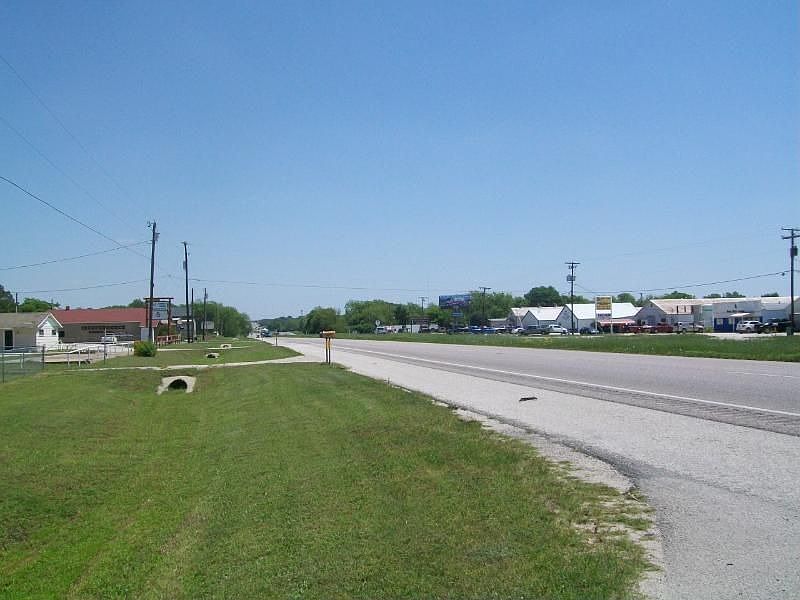 2nd image of 3609 E Highway 82