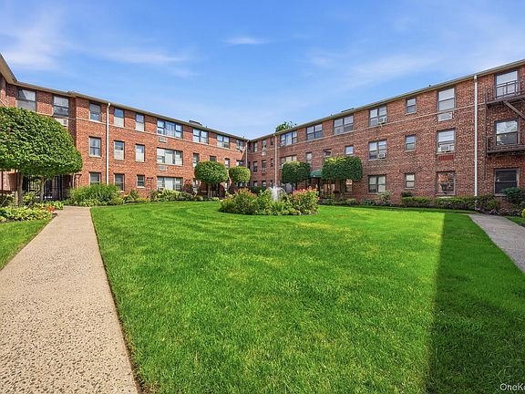2nd image of 320 Atlantic Avenue #C1