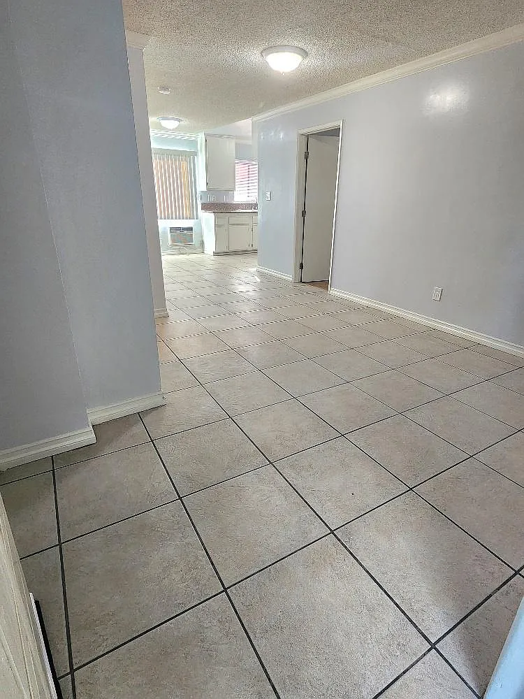 2 bed, 775 sqft, $2,095 — Photo 2