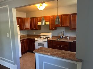 515 Burnham Rd #1, Philadelphia, PA 19119