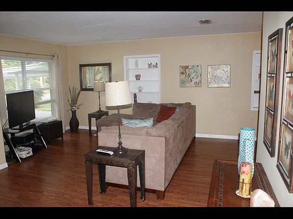 5th image of 207 N McDonald Ave