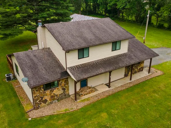 5378 W Pleasant Hill Rd, Carbondale, IL 62903
